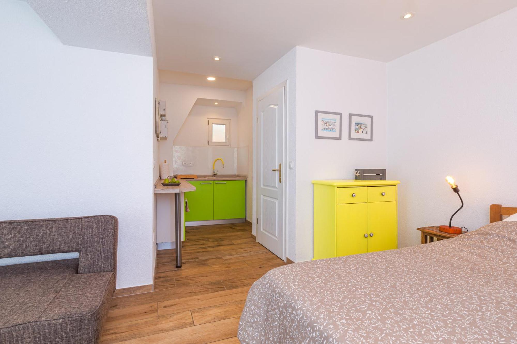 Apartmán Yvonne Krk Town Exteriér fotografie